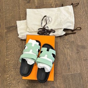 Women’s Hermes Chypre Sandals Vert Epsom 37.5